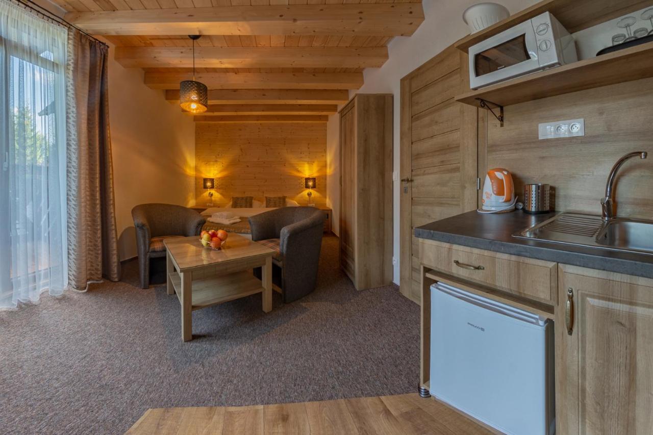 Apartmany A Studia Villa Flora Liptovská Sielnica Eksteriør billede